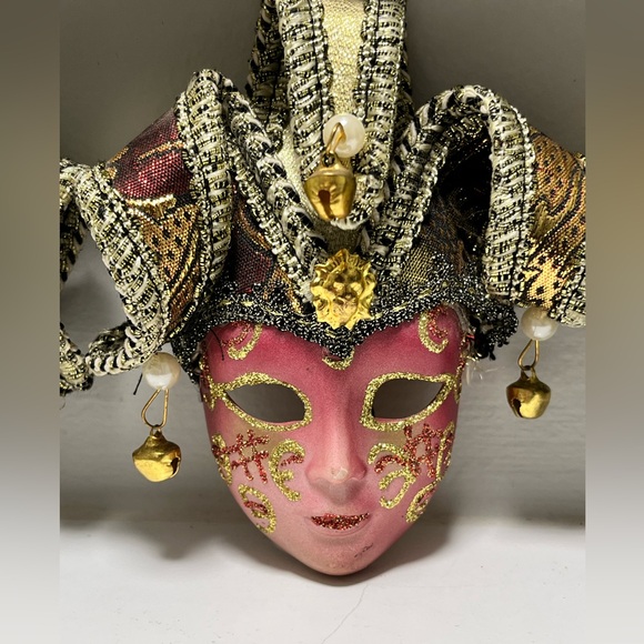 Vintage Venetian Jesters Masks Set of Three Home Decor Art - Picture 4 of 11